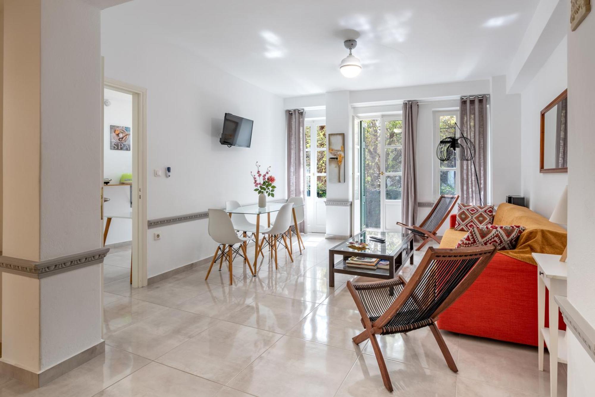 Psiri Gem From In Vivo Apartments- Spacious 1St Floor Apartment With Balcony In Athens' Historic Center Exterior foto